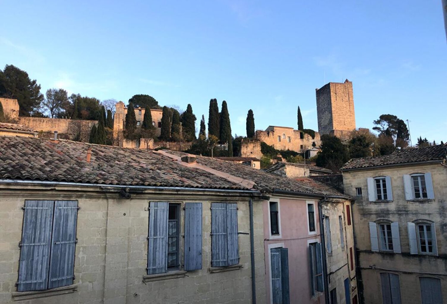 Immeuble  libre au coeur de Sommières Emplacement N°1 potentiel locatif fort — photo 1