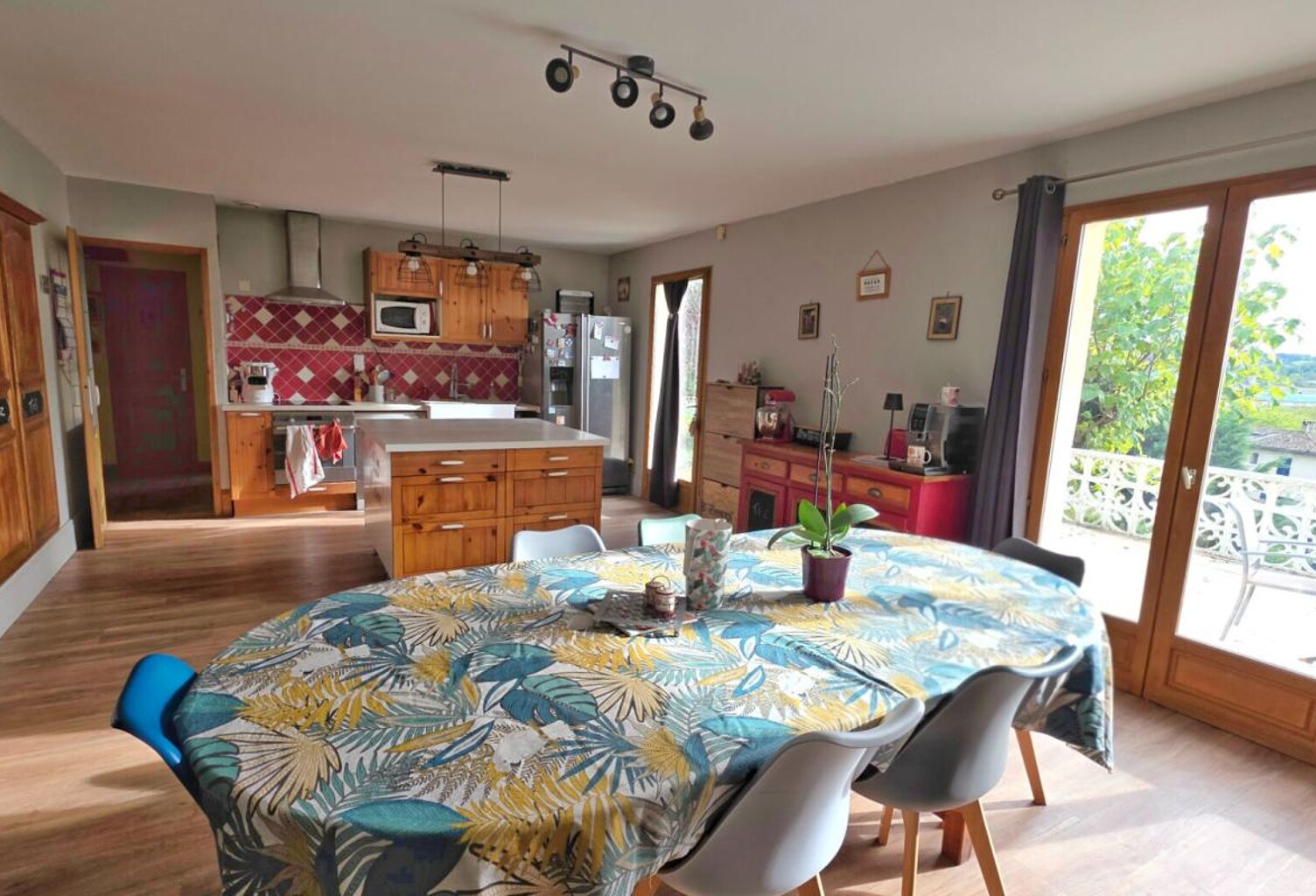 Maison 4 piéces 95 m2 Chatuzange Le Goubet — photo 1