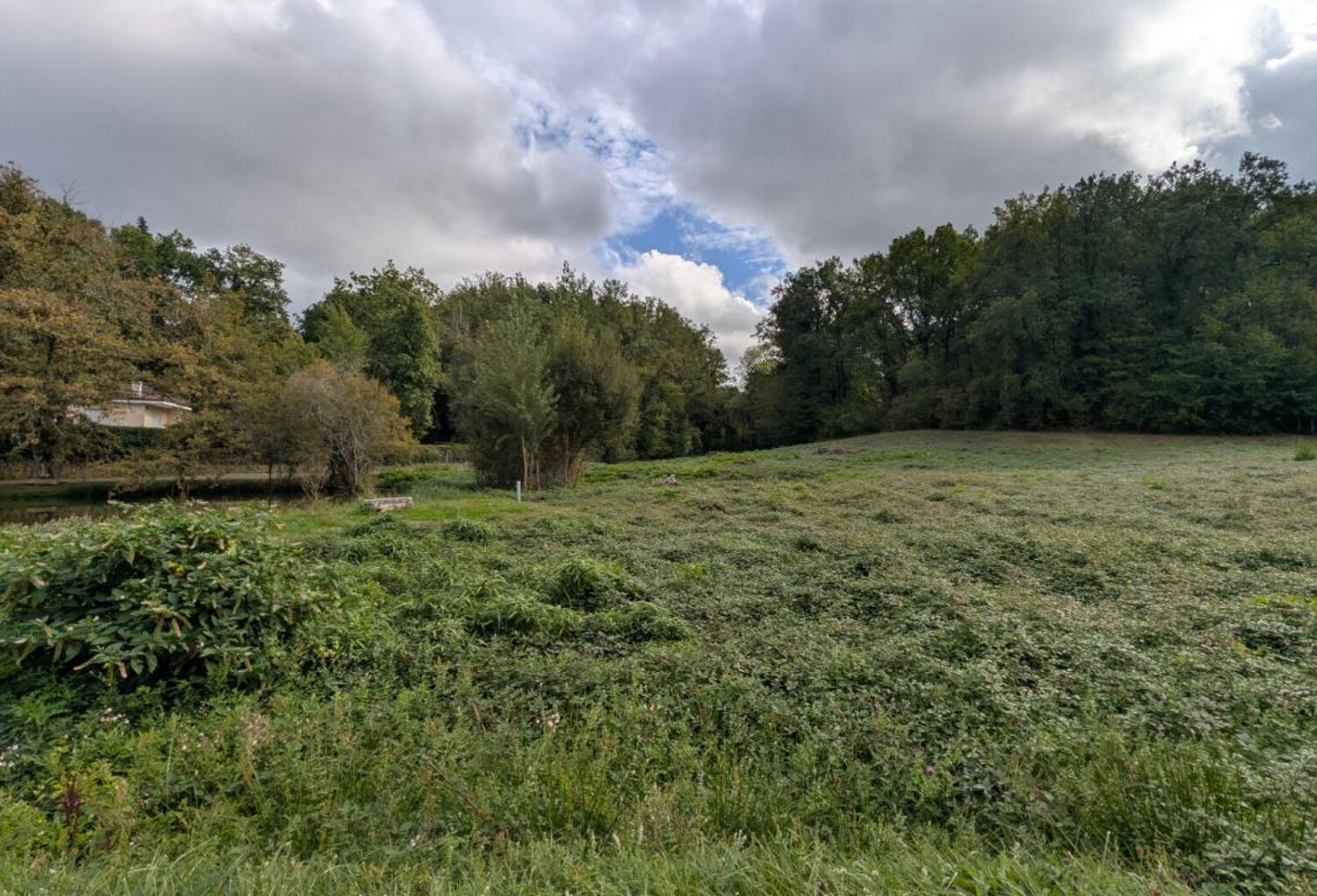 Terrain entre  Mussidan et Périgueux 8400 m2 — photo 1