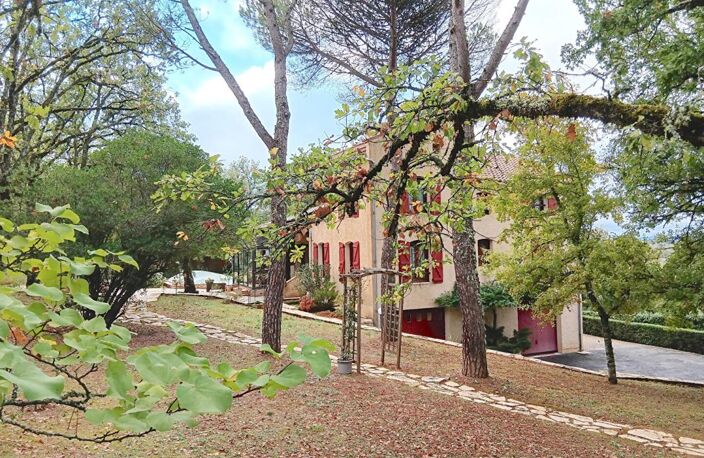 Cahors 46000 maison 5 chambre sur grand terrain clos avec piscine — photo 3