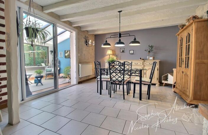 Maison de 4 chambres, 6 pièces avec garage et terrain clos — photo 3