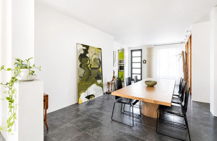 Demeure de  6 pièce(s) de 217m2 au sol - Nanterre Ville — photo 4