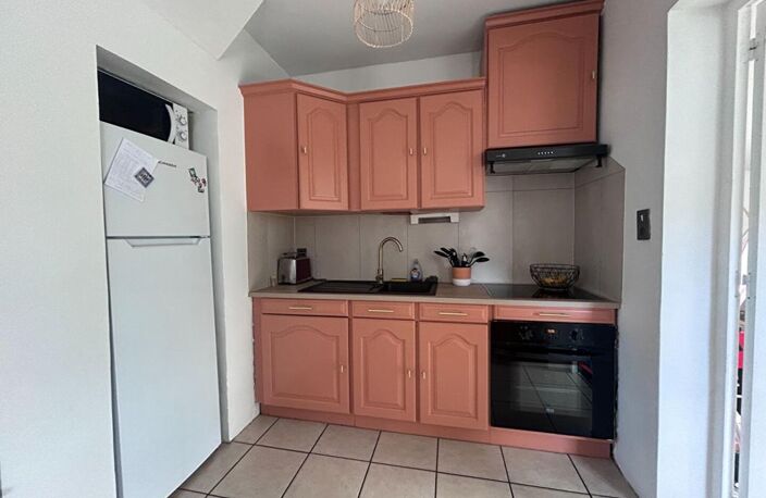 DONGES,  Maison 3 chambres avec véranda et jardin — photo 2