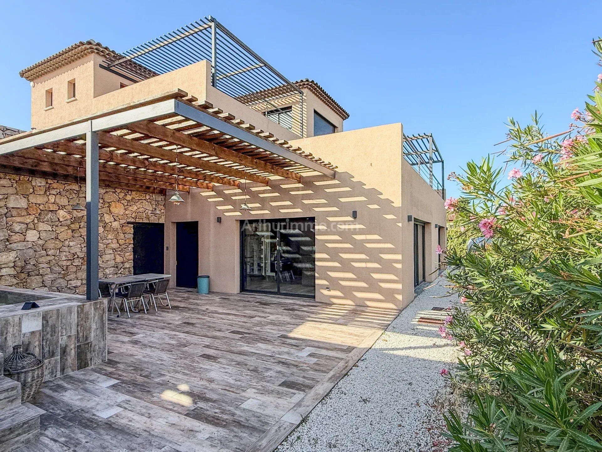 Maison 7 pièces 250 m² · à Draguignan · 250 m² · 780 000 €