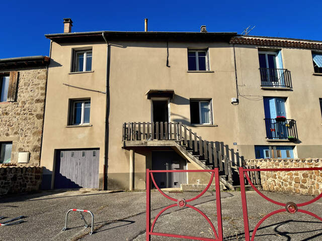 Davézieux centre : une maison de village aux multiples possi — photo du bien
