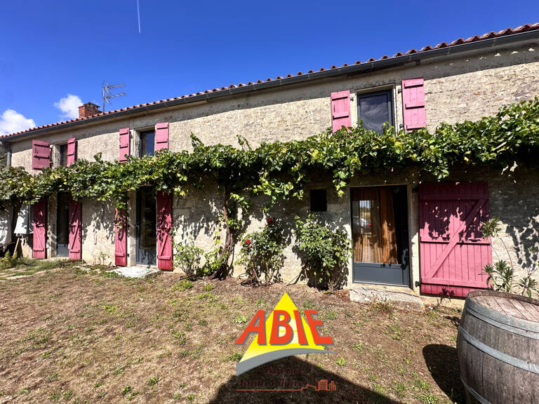 À vendre   Charmante maison en pierres à Maillezais — photo 1