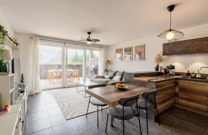 DPT(38) - A VENDRE - Appartement 4 pièces - MONTOBONNOT-SAIN — photo 2