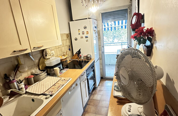 Appartement 2 pieces, 2 terrasses,1 parking. — photo 4