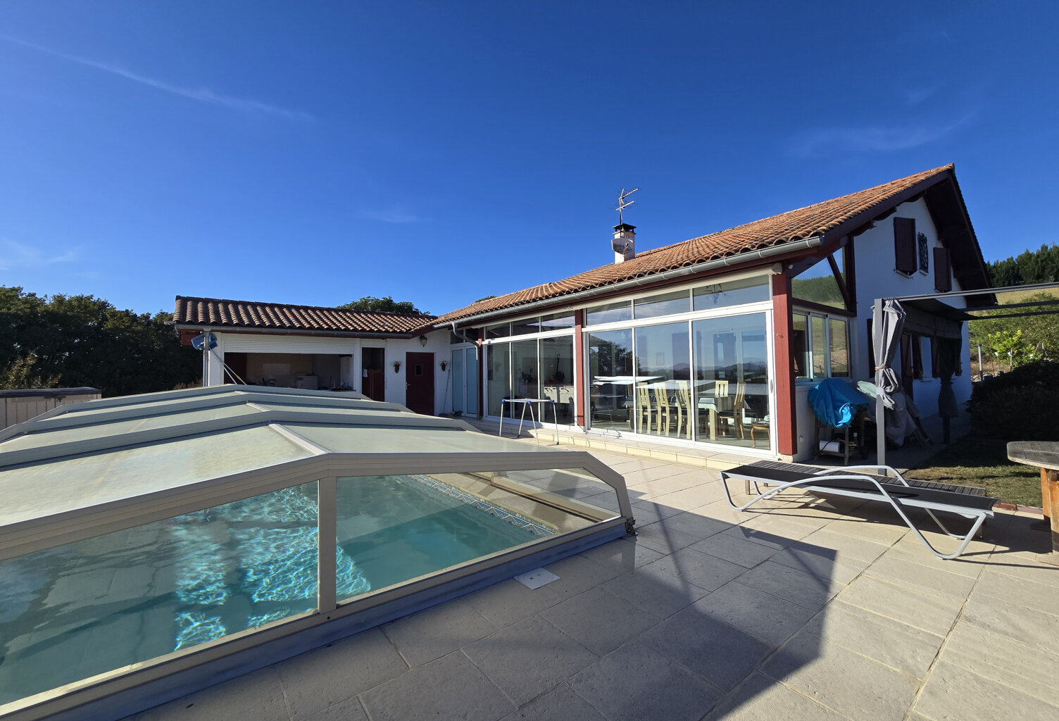 Maison 3 chambres, piscine, 3 864 m2 à Arraute-Charritte — photo 1
