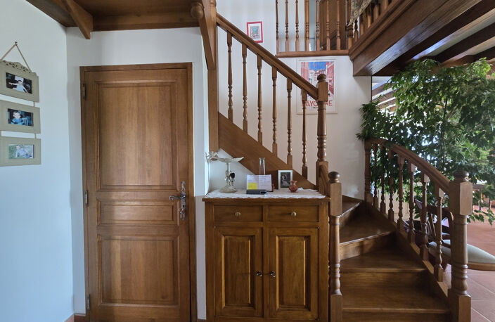 Maison 3 chambres, piscine, 3 864 m2 à Arraute-Charritte — photo 3