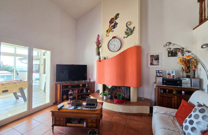 Maison 3 chambres, piscine, 3 864 m2 à Arraute-Charritte — photo 4