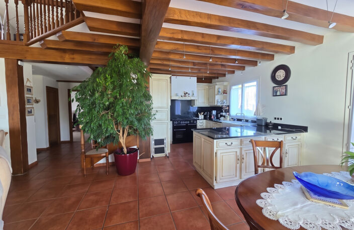 Maison 3 chambres, piscine, 3 864 m2 à Arraute-Charritte — photo 5