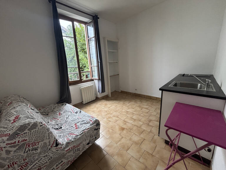 La Mulatière, Studio au calme côté cour — photo 1