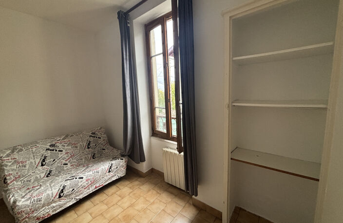 La Mulatière, Studio au calme côté cour — photo 3