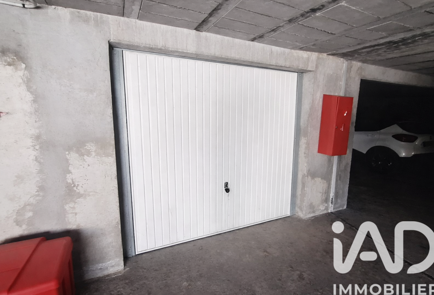 Vente Garage 14 m&sup2; — photo 1