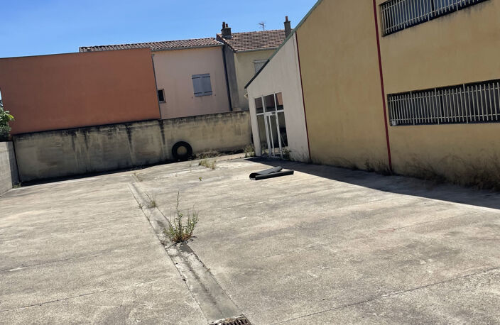 Local sur parcelle constructible — photo 3