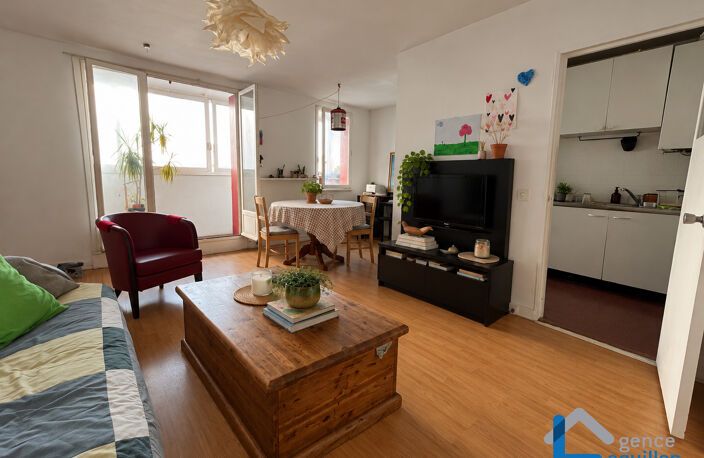 HENDAYE CENTRE - APPARTEMENT T3 AVEC PARKING ET CAVE — photo 2