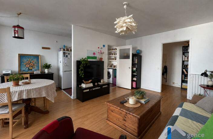 HENDAYE CENTRE - APPARTEMENT T3 AVEC PARKING ET CAVE — photo 3