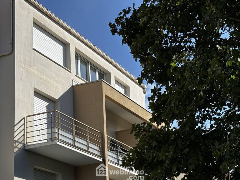 Appartement - 23.35m² - Saint-Benoît — photo 1