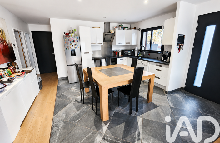 Vente Maison/villa 4 pièces — photo 3
