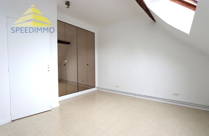Location appartement 2 pièces 42 m² à Périgny (94520) — photo 3