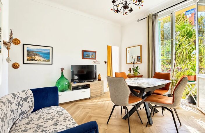 NICE RIQUIER – 2/3 PIÈCES 44 m² – ENTIÈREMENT RÉNOVÉ — photo 2