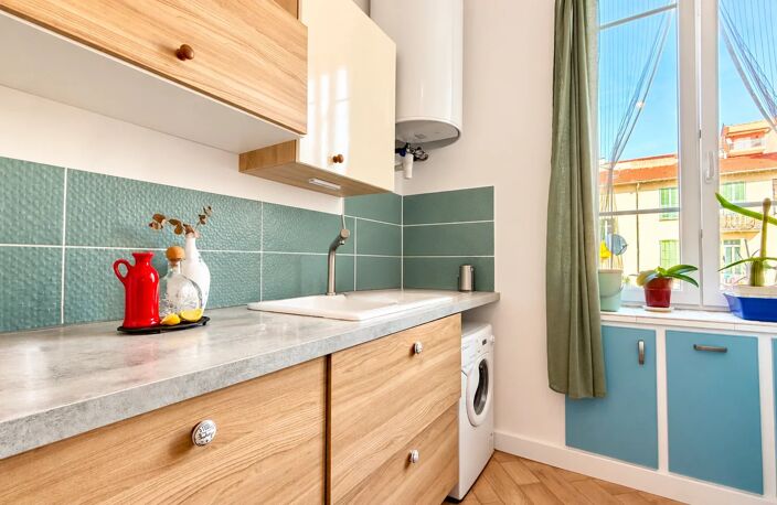 NICE RIQUIER – 2/3 PIÈCES 44 m² – ENTIÈREMENT RÉNOVÉ — photo 4
