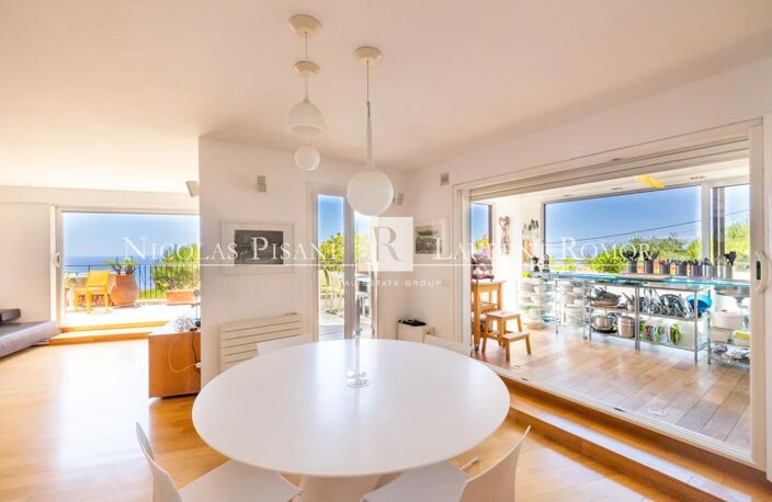APPARTEMENT VUE MER TERRASSE PISCINE — photo 3