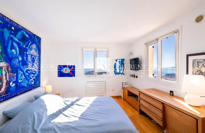 APPARTEMENT VUE MER TERRASSE PISCINE — photo 5