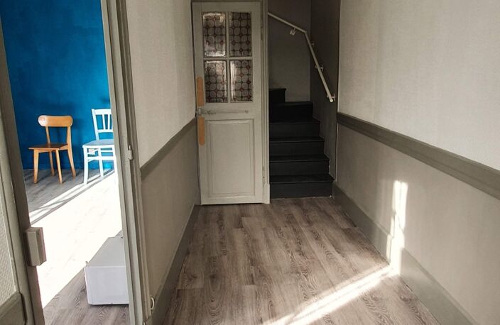 Vente Maison de ville 3 pièces — photo 2