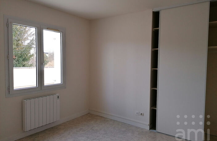 PAVILLON PLEIN-PIED T3 - CHAUVIGNY — photo 3