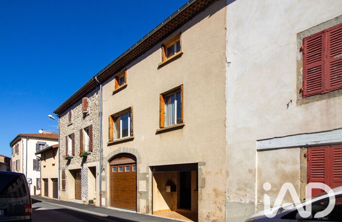 Vente Maison/villa 8 pièces — photo 2