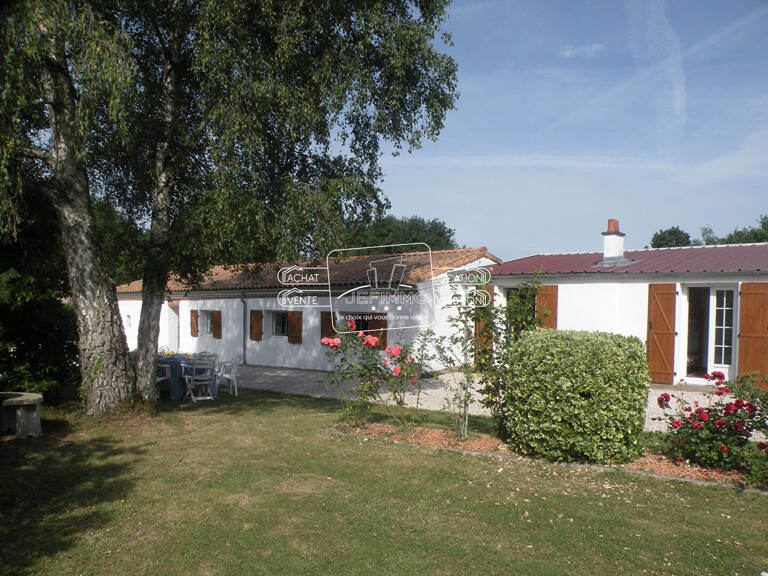 Ensemble immobilier — photo 1
