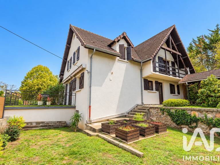 Vente Maison/villa 8 pièces — photo 1