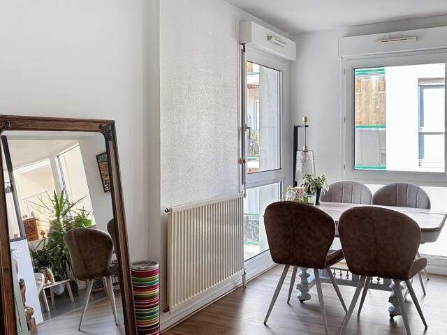 Opportunité T3 de 65m2 aux Chartrons — photo du bien