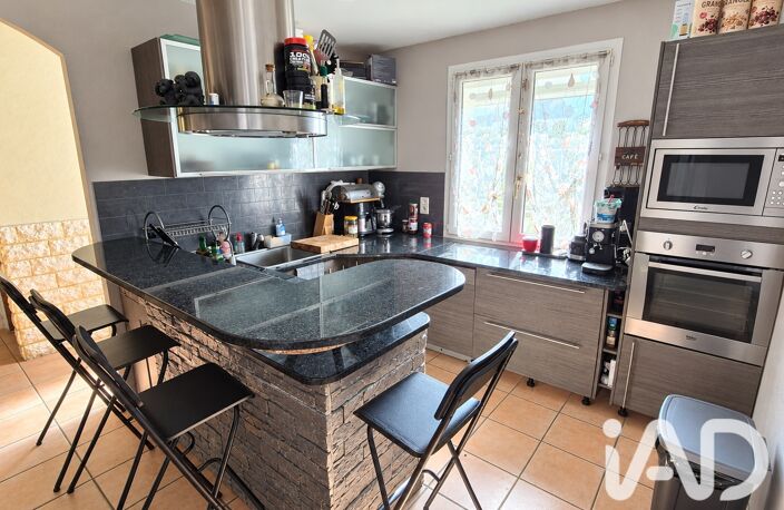 Vente Maison/villa 6 pièces — photo 3