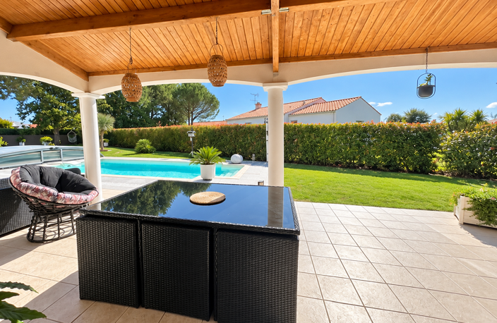 COUP DE COEUR   SUPERBE MAISON 138m2 AVEC PISCINE, DÉPENDANCE — photo 5