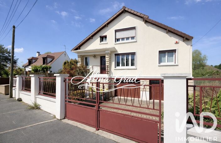 Vente Maison traditionnelle 7 pièces — photo 2