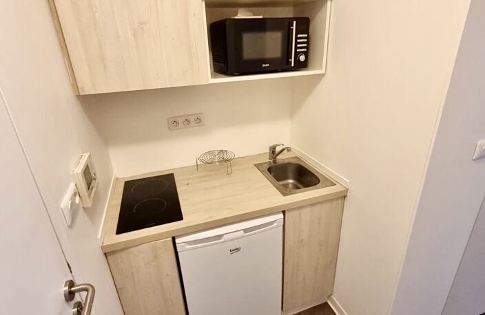 Location Appartement 1 pièce — photo 2