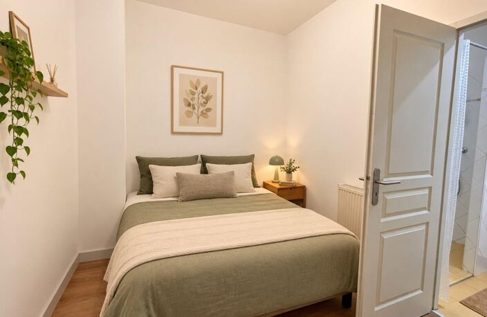 BORDEAUX - Saint-Genès - Appartement au charme singulier — photo 5