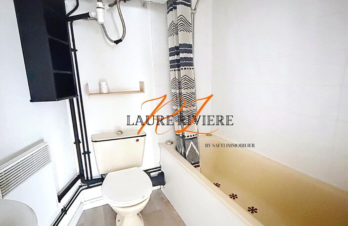 Studio lumineux de 24 m² au dernier étage, secteur Brûle-Maison — photo 5
