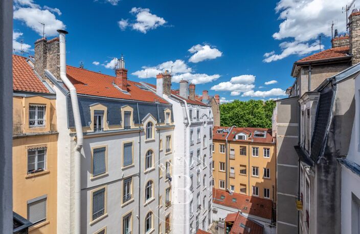 LYON 6 – Appartement Dernier étage  - 2/ 3 Chambres - Balcon — photo 5
