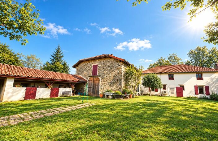 Maison rénovée avec dépendances et fort potentiel — photo 2