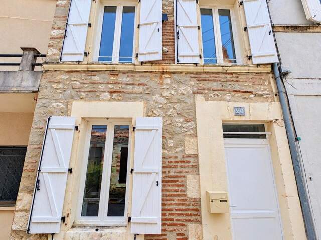 MAISON DE VILLE ENTIÈREMENT RÉNOVÉE  2 CHAMBRES  DPE B  VILLENEUVE-SUR-LOT — photo du bien