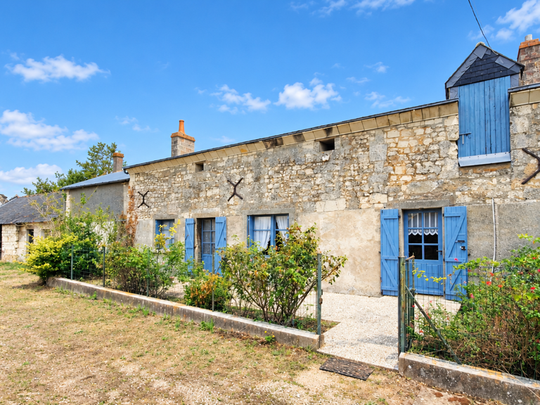 15 MN SUD-OUEST DE FONTEVRAUD 49590 — photo 1