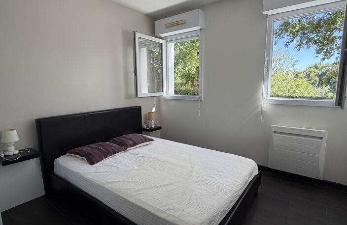 Saint-Jean-de-Luz   Grand T2 en rez-de-jardin avec terrasse, — photo 4