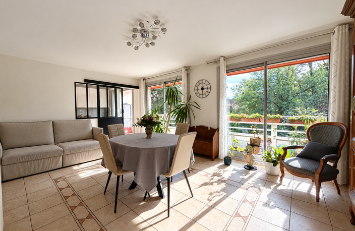 À VENDRE A LYON 5 / POINT-DU-JOUR BEL APPARTEMENT 4 PIÈCES D — photo 3