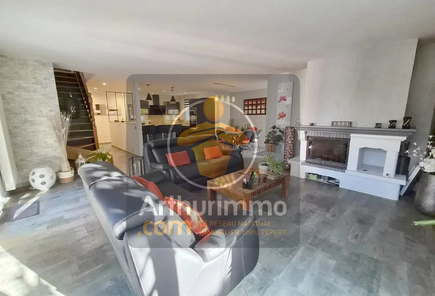 Magnifique maison d'environ 200 m² habitable sur terrain de 756 M ,5 chambres, 7 pièces.² — photo 1