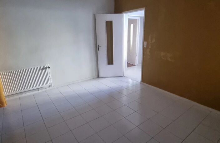 Appartement Pont sur Yonne — photo 4