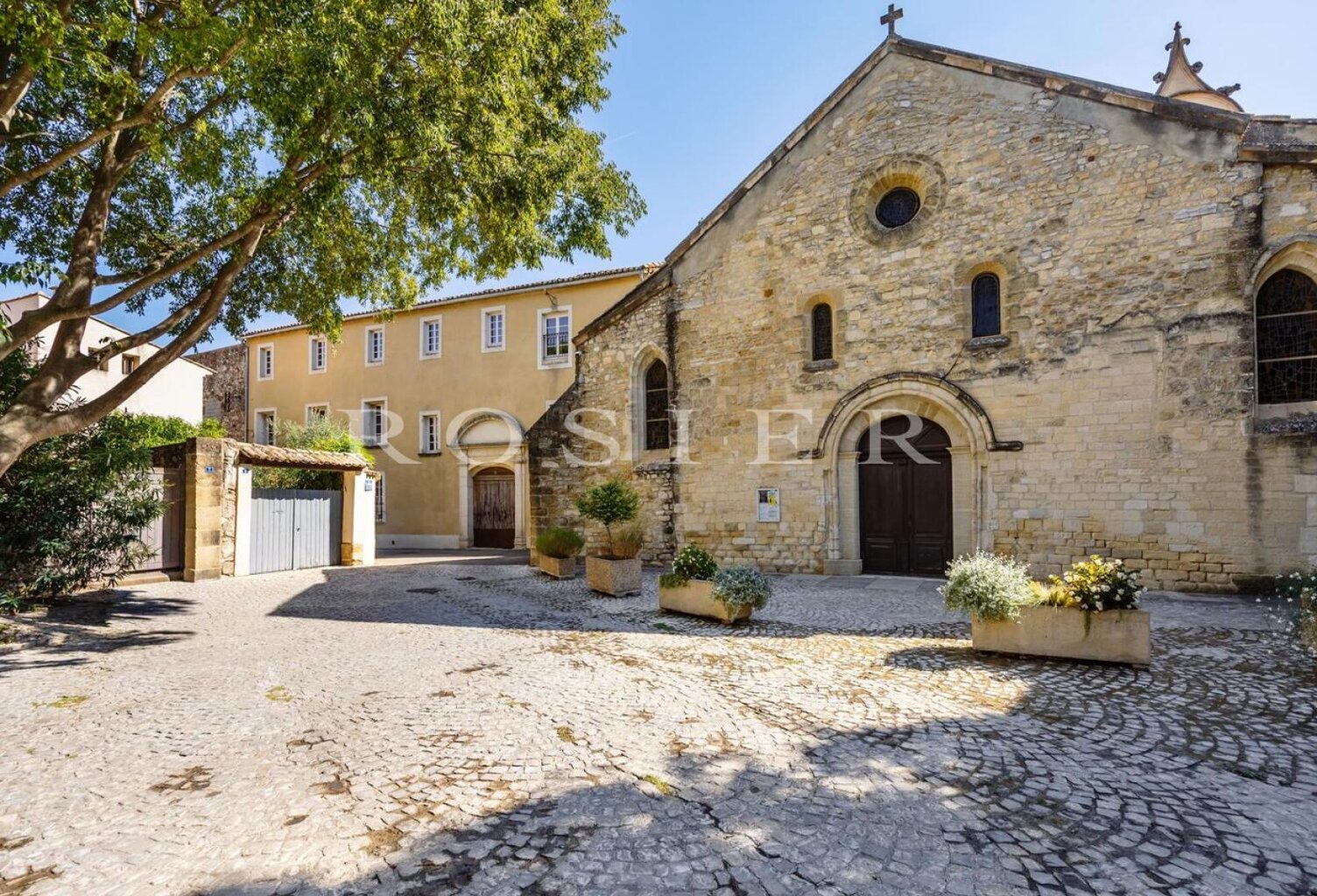 Châteauneuf-du-Pape - Ancienne abbaye bénédictine de 1607 au cœu — photo 1